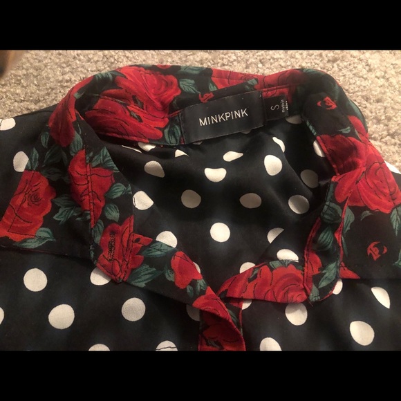 Button down sleeveless top, only worn few times - Picture 2 of 2